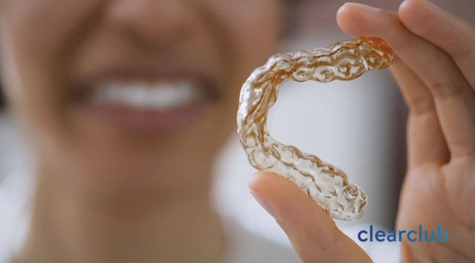 5 Signs Your Mouthguard Is Causing Bad Breath — and How to Fix It